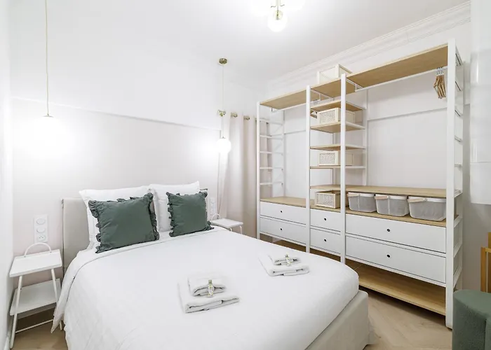 Apartment Grimaldi Place-plage-centre-clim